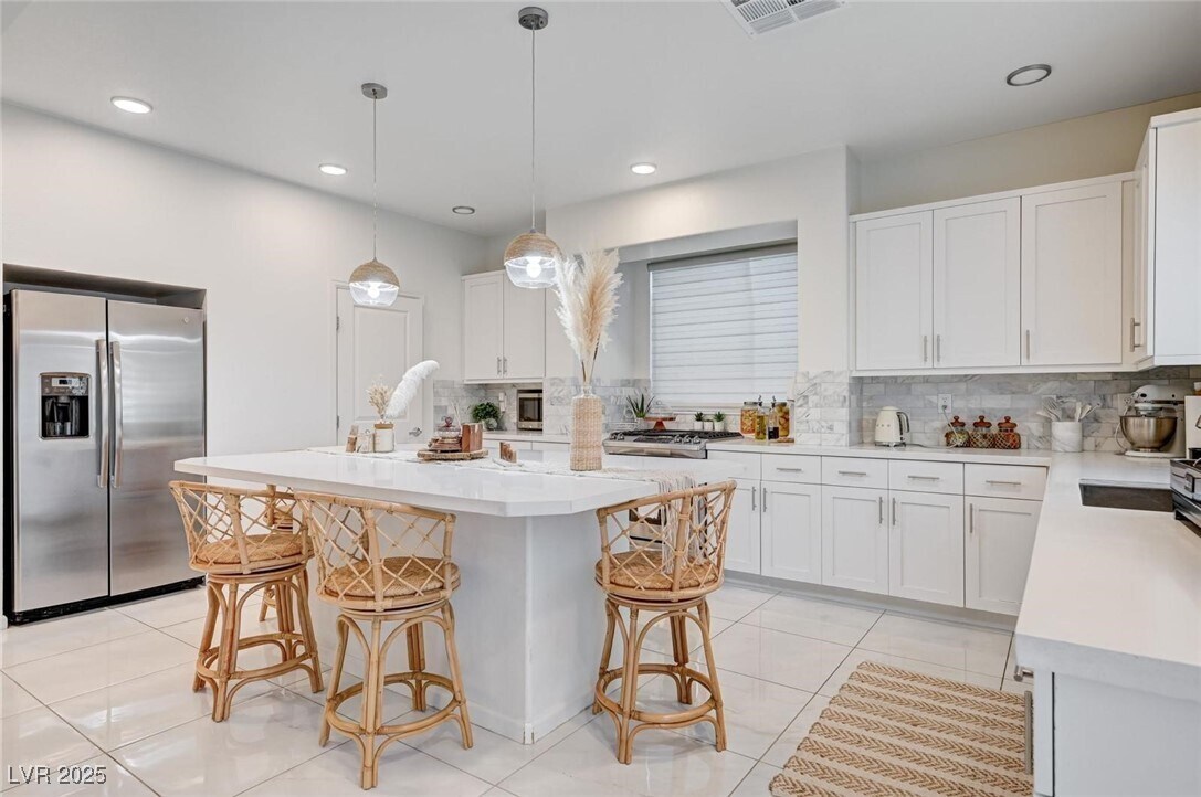 Foto principal - 6723 Tangled Vines Ave