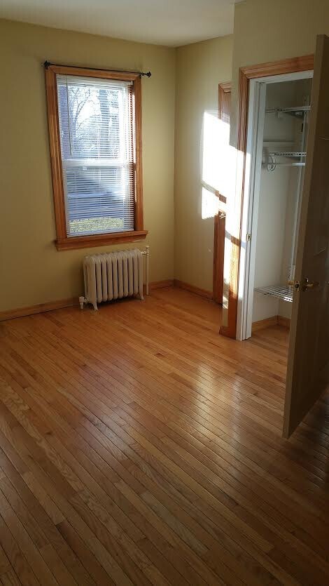 Building Photo - 804 Farmington Ave
