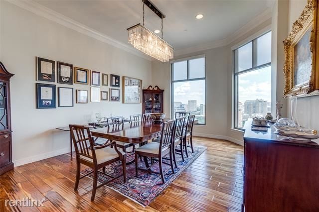 Building Photo - 1 br, 1.5 bath Condo - 2828 Hood St