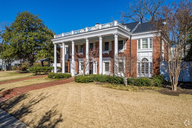 Large colonial homes can be found in the neighborhood.