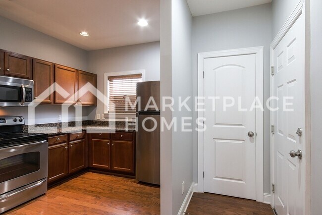 Foto del edificio - 346 Easterlin Way