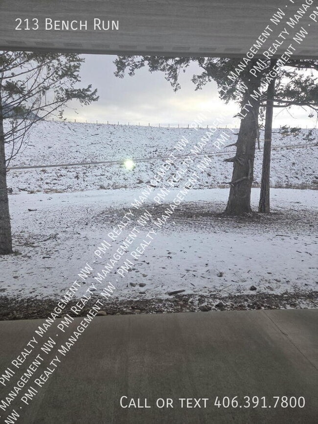 Foto del edificio - 213 Bench Run