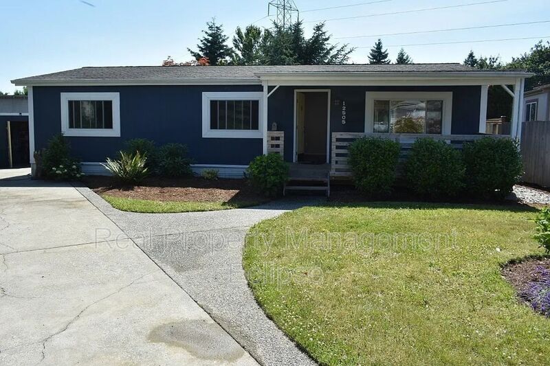 Primary Photo - 12505 NE 199th St