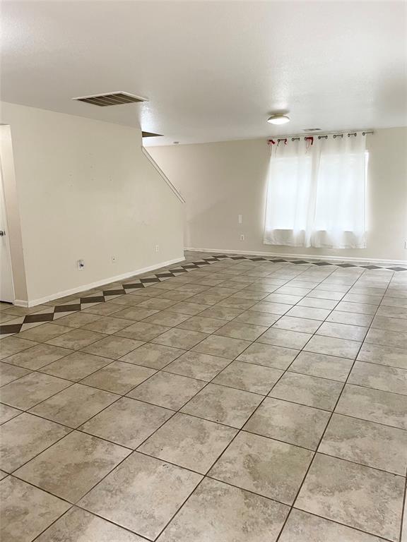 Building Photo - 8106 Sanders Forest Ct