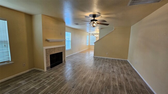 Building Photo - 22135 Greengate Dr