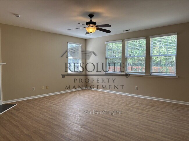 Foto del edificio - 4 Spicewood Ct