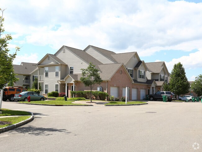 Foto del edificio - Riverbend at Wappingers Falls