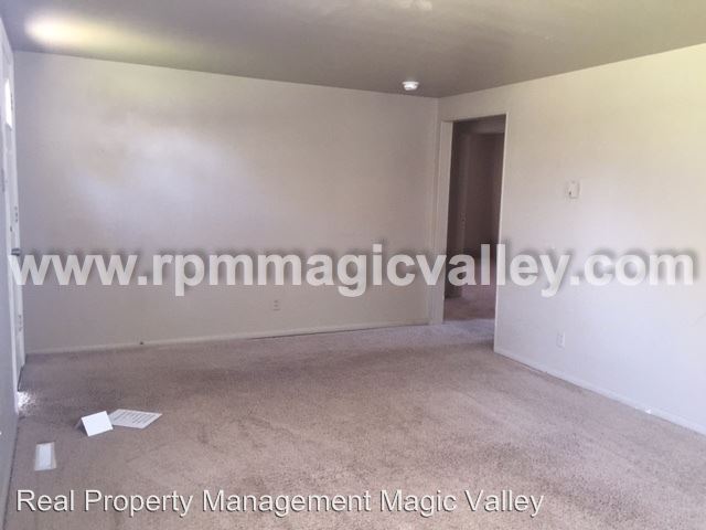 Building Photo - 1816 Elizabeth Blvd