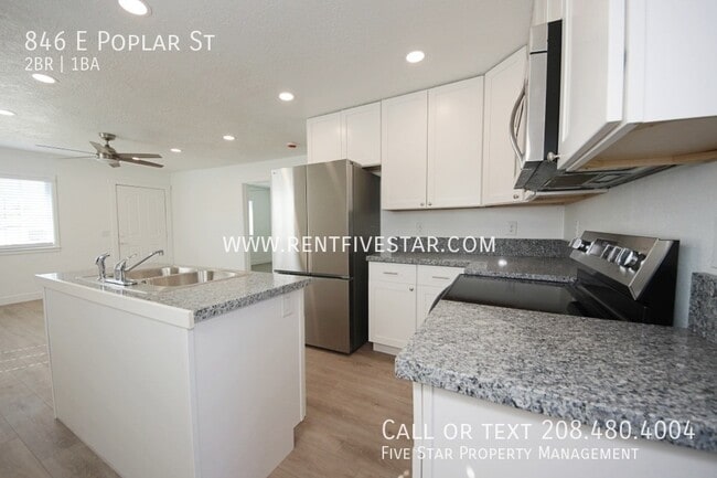 Building Photo - 846 E Poplar St
