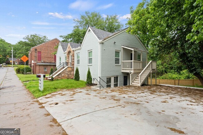 Photo - 636 Francis Pl NW Apartment