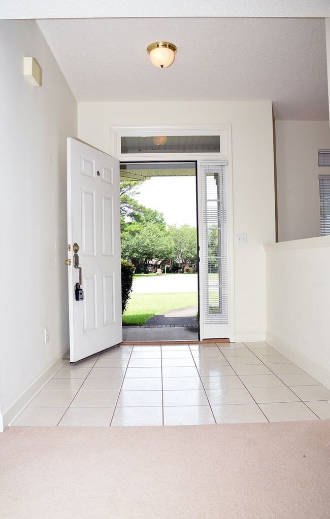 Foto del edificio - 4 bedroom in Parkwood Estates!