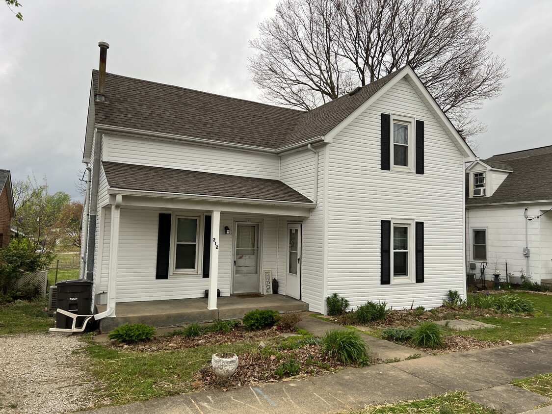 Primary Photo - 212 N Waters St