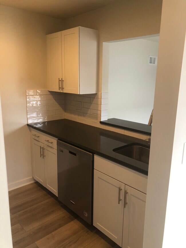 Foto del edificio - 4515 Jefferson St