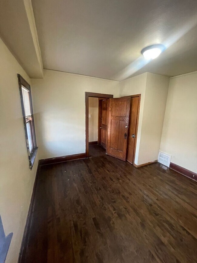 Foto del edificio - 2845-2847 N 44th St. (Duplex)