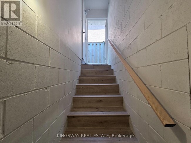 Building Photo - 1756 Bridewell Ct