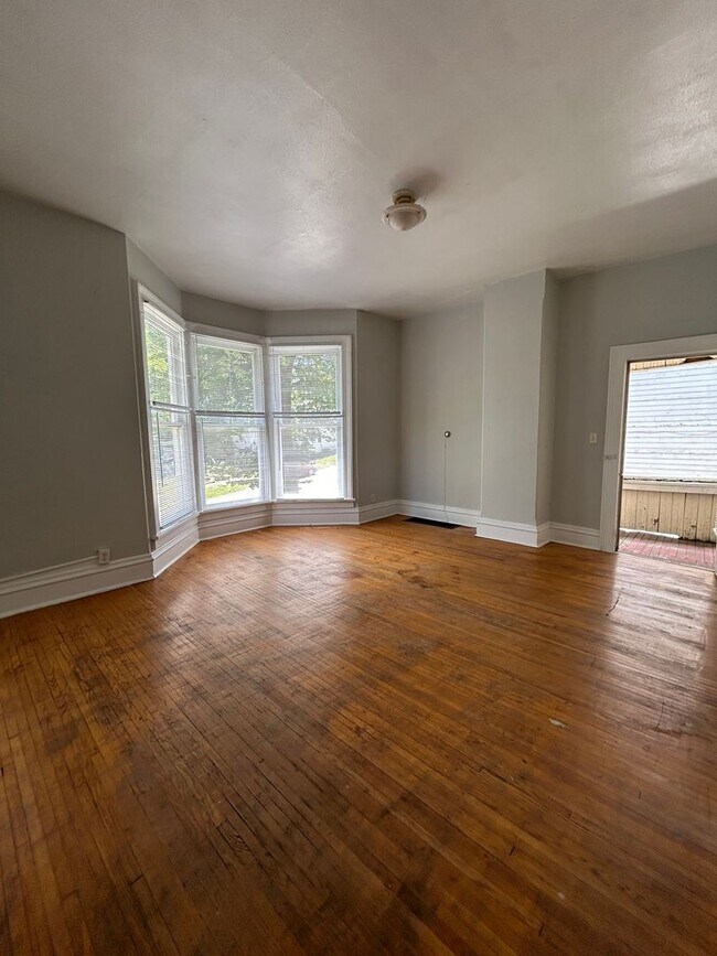 Foto del edificio - 212 Tinkler St