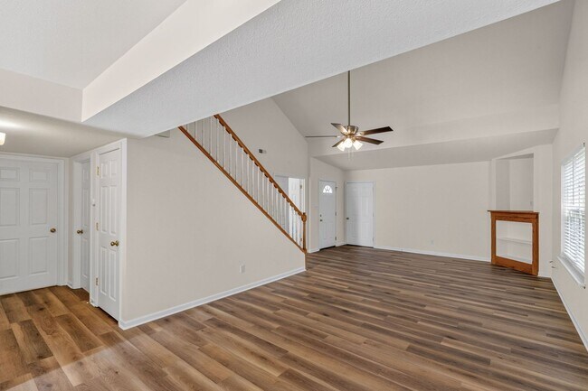 Foto del edificio - 1716-1718-1718 Juniper Dr