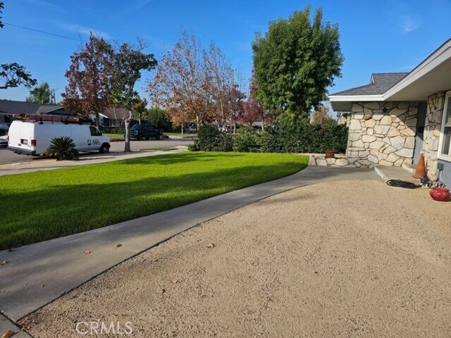 Foto del edificio - 919 N Harwood St