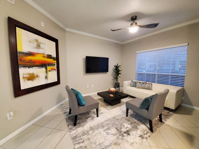 Spacious unit - 1330 Old Spanish Trl