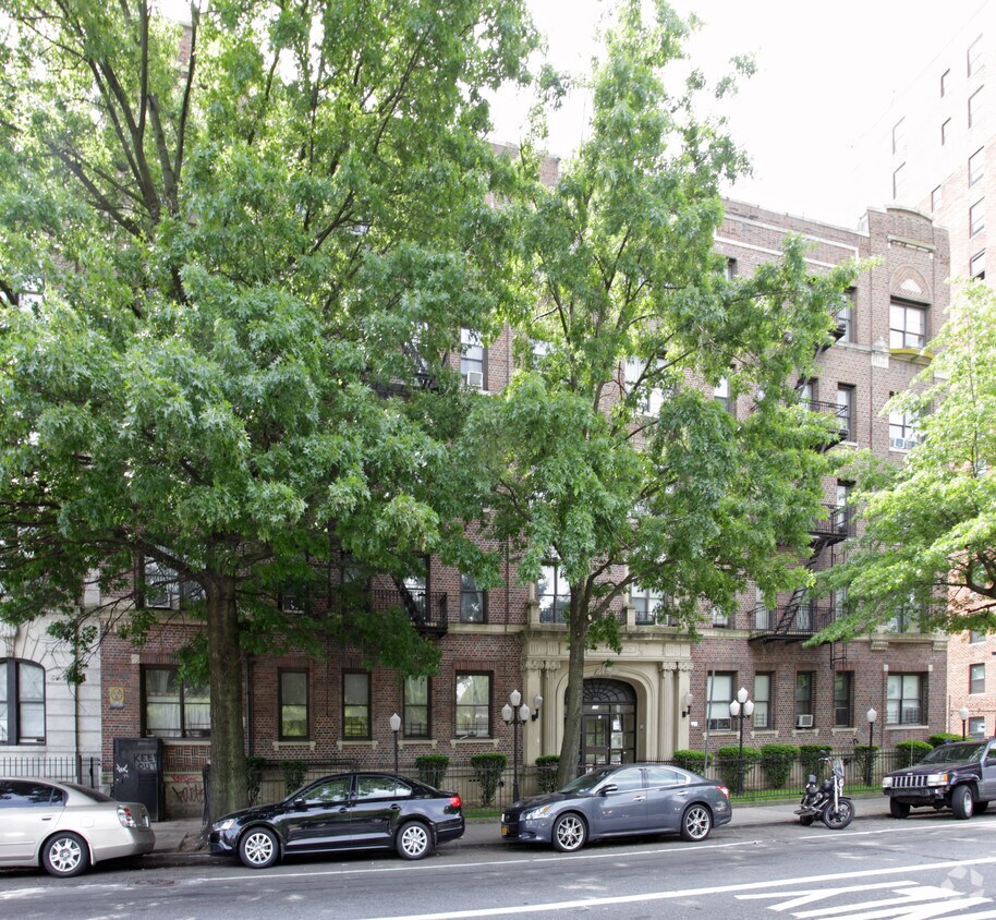 Foto del edificio - 170 Parkside Ave