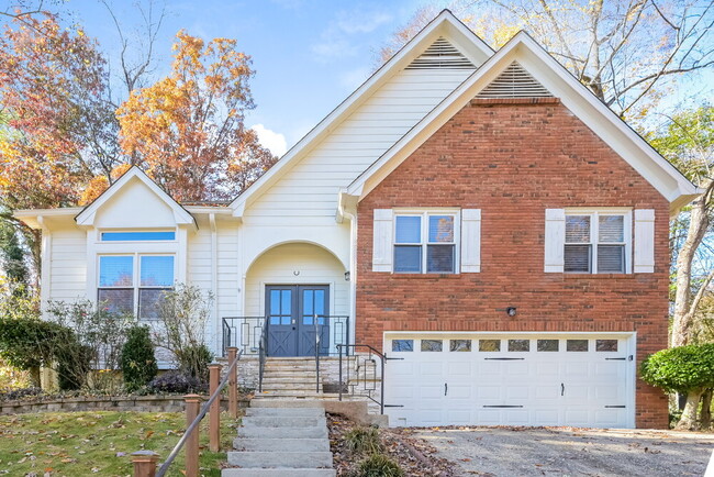 Building Photo - 1218 Raleigh Way NW