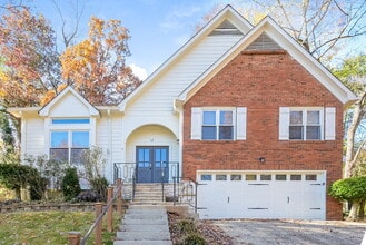 Building Photo - 1218 Raleigh Way NW