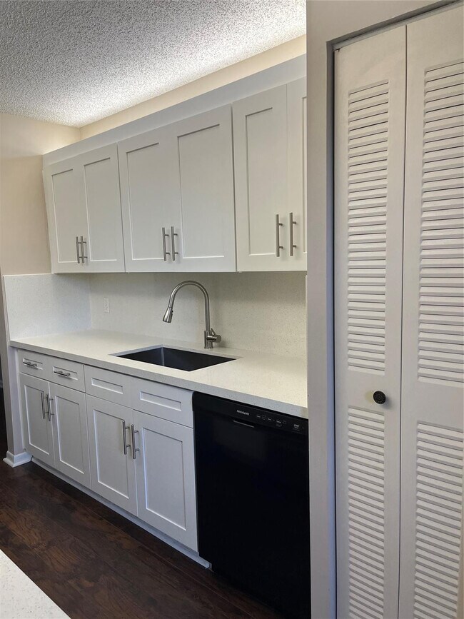 Foto del edificio - 1100 SW 128th Terrace