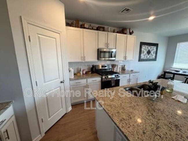 Foto del edificio - 9116 SW 18th St