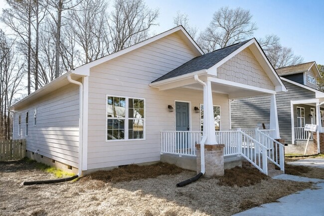 Photo - 2612 Holloway St (Durham, NC) House