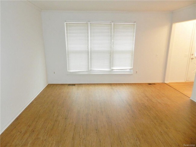 Foto del edificio - 44529 Fair Oaks Dr