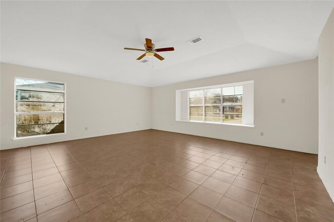 Building Photo - 7119 Sharpsburg Dr