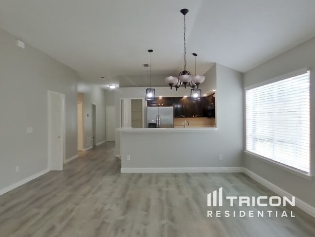 Building Photo - 7727 Mystic Point Ct W