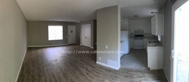 Building Photo - 1394 McQuesten Dr