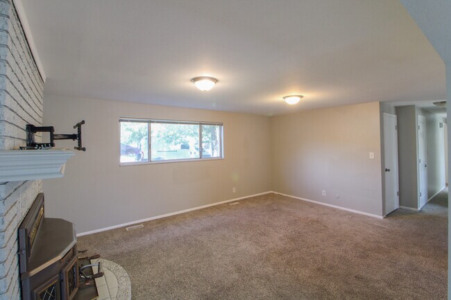 Foto del edificio - Harrison's Orem Duplex - Upstairs