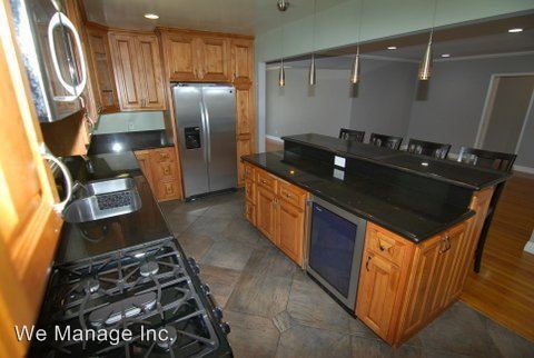 Building Photo - 3 br, 2.5 bath House - 5240 E 28th St