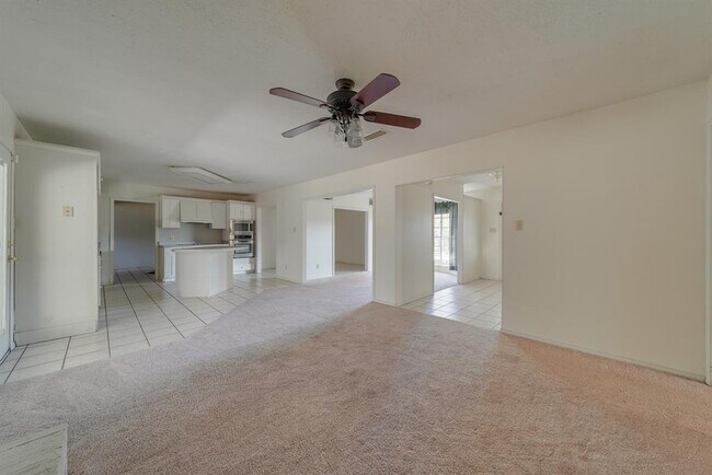 Building Photo - 1963 E Dove Rd