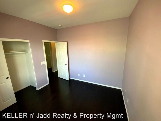 Building Photo - 3 br, 2.5 bath House - 7561 BRISA DEL MAR AVE