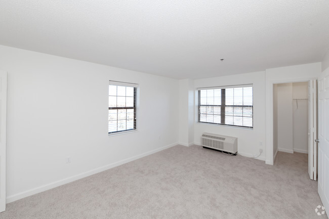 2 BR, 1 BA - 99 Granite Street