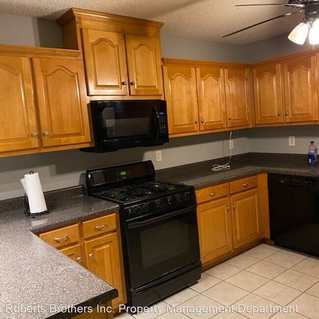 Building Photo - 3 br, 2 bath House - 3436 Rowell Court