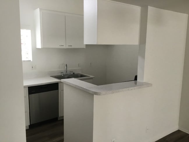Building Photo - Berkley Apartments