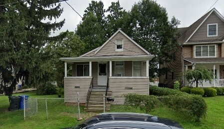 Front View - 152 Woodland Ave