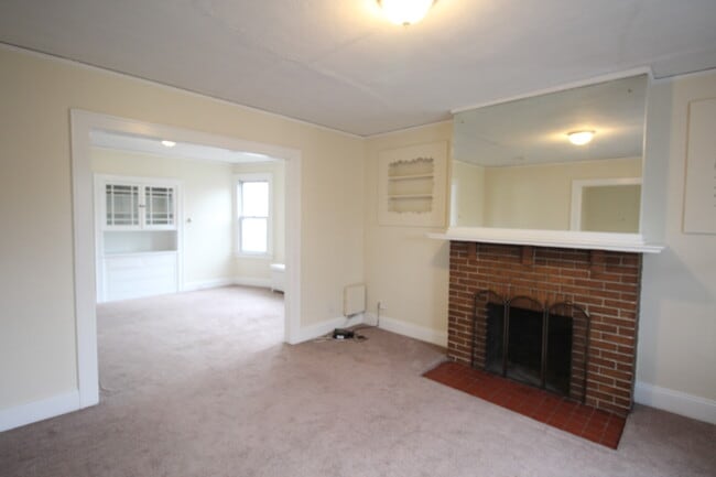 Building Photo - 411 Fairfield Ave