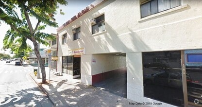 Building Photo - 1289 S King St