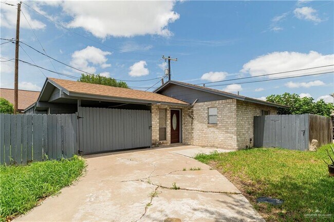 Foto del edificio - 17 Village Square