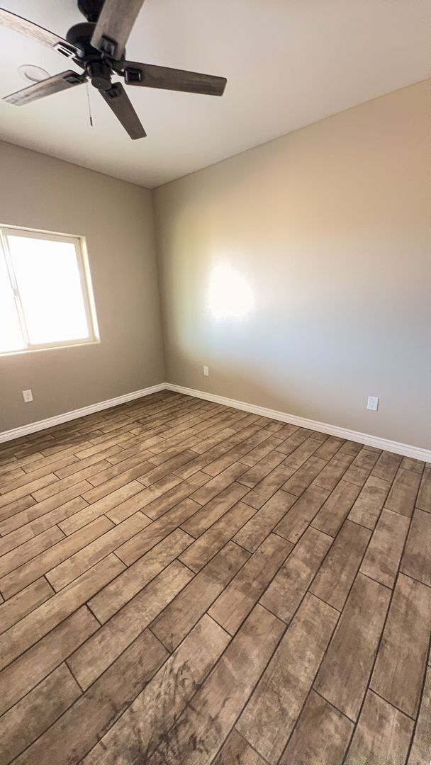 Foto del edificio - NEWER CONSTRUCTION 4 BEDROOM APPLE VALLEY HOME