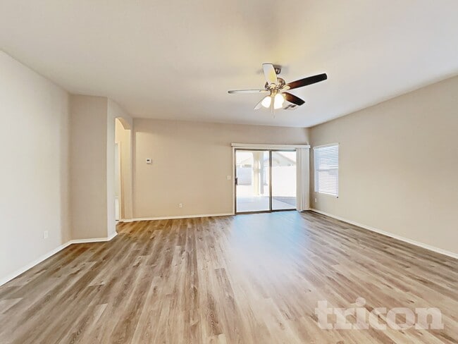 Building Photo - 14621 W Ventura St
