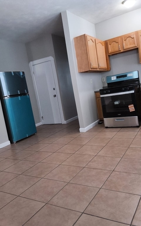 Building Photo - 98 County St