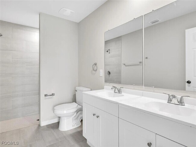 Foto del edificio - 4622 SW 8th Ct