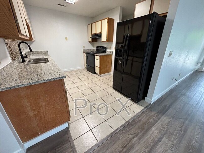 Building Photo - 1506 N Dawn Dr