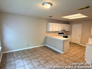 Building Photo - 7655 Heathridge